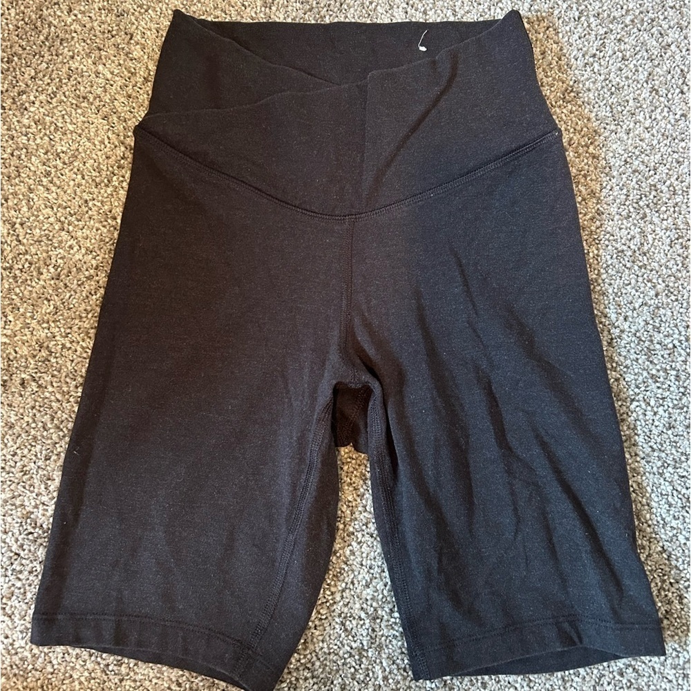 Old Navy active black cotton bike shorts cross front